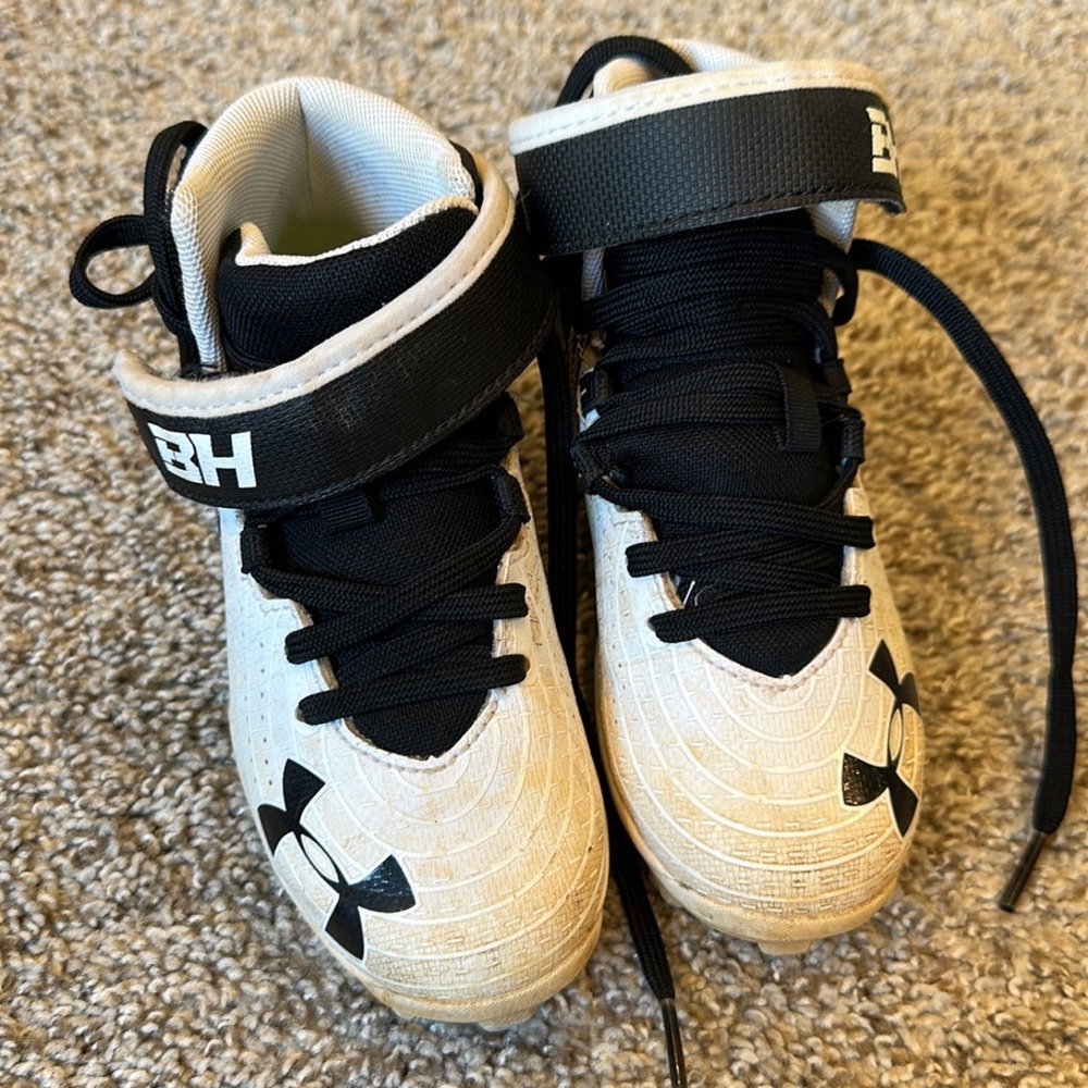 11C UA Cleats